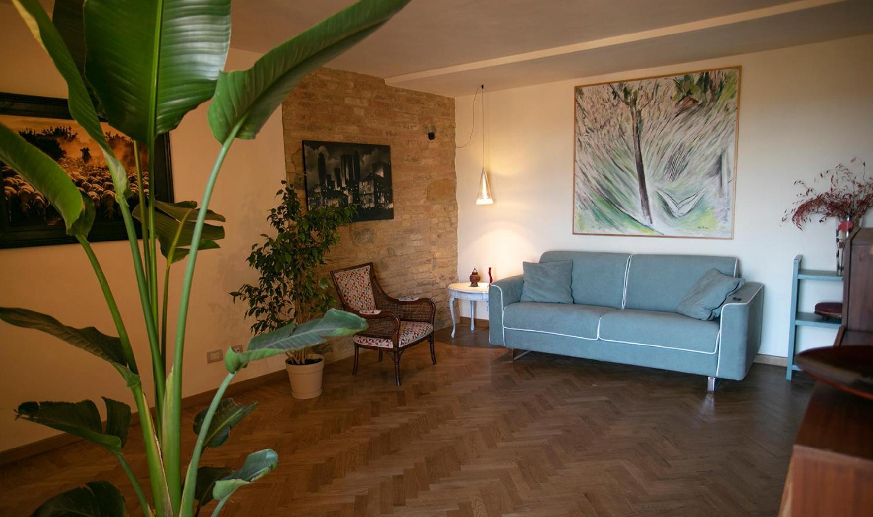 Appartamento Le Palme Con Terrazze In Centro San Gimignano Bagian luar foto